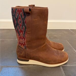 Merrell Women’s Roam Pull-on Waterproof Leather Boot Boho Tribal Print Size 10.5